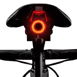 Bromsljus för cykel som lyser automatiskt